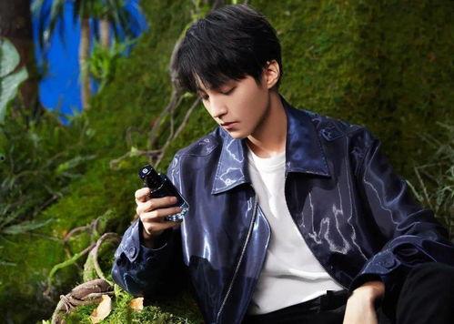 王俊凯壁纸最新爆料,青春活力，魅力四溢